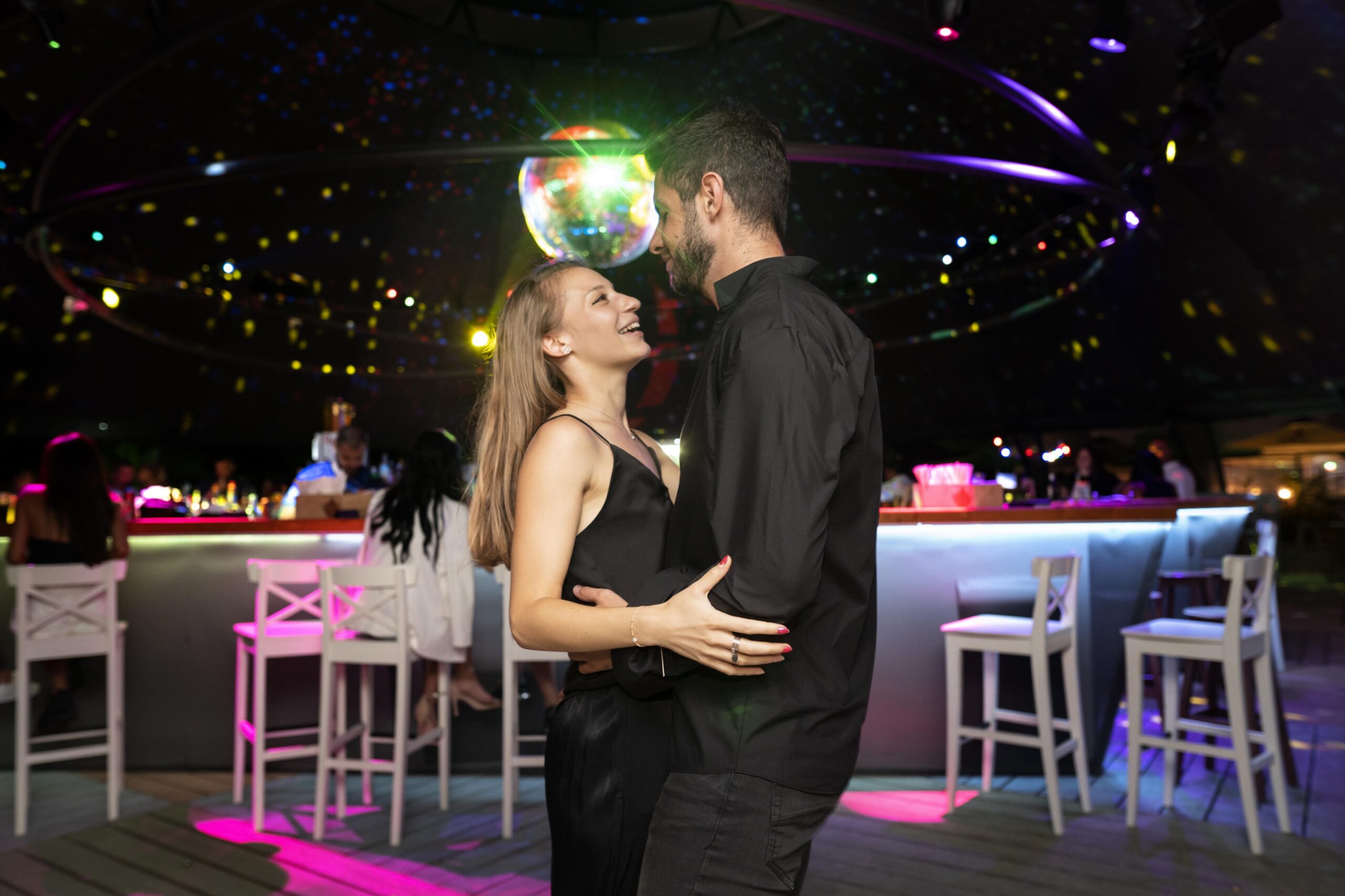 contratar damas de compañía - boda